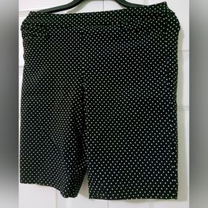 George Classic Black and White Polkadot Shorts Size Small